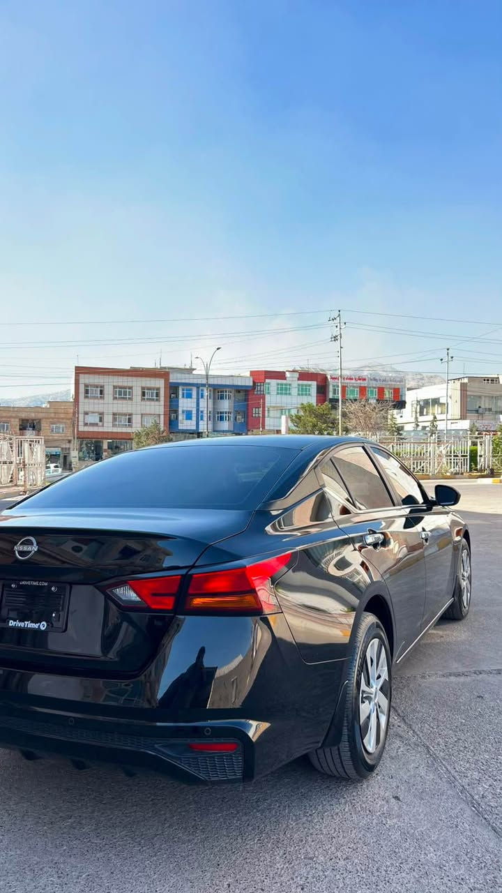 السلام عليكم 
نيسان التيما موديل : 2024
السعر : 147🔥🔥ومجال قليل 
اللوان : اسود 
حجم المحرك : 2.5L( 4,سلندر )
ملاحظة السيارة : فقط حافه البوند صبغ بدون نقطه دواخل 
سياره كامله و جاهزه دينار مصرف ما بيها 

ارباگ استيرن طاك مرجع بلادى شرط فحص 

المواصفات : 
‏‎بصمة ابواب 
‏‎بصمة تشغيل 
تشغيل عن بعد : Remote Start
اوتو هولد :    Auto Hold
اوتو ستارات : Auto Stard 
اوتو ستارات : Auto Stop‎
رادار امامي (تحديد مسار)
‏‎رادار جانبي (نقاط عمياء)
‏‎رادار خلفي (التحذير من الاصطدام)
نظام : Eco
نظام : Normal
نظام : Sport
تحكيم ستيرين
لايتات ليد وعدسة زينون 
وبعد هواية مواصفات…
‏‎تفاصيل اكثر الاتصال علی ارقام التاليه 
‏ WhatsApp - Vibir‏‎‏‎‏‎
☎️***********

عنوان📍عقره اكر, نينوى
