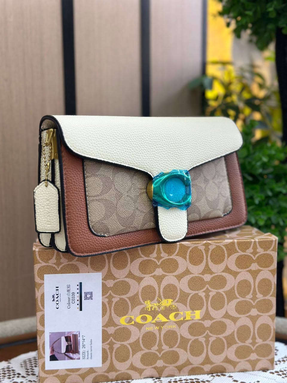 مجموعة من الحقائب النسائية الماستر كوالتي والسوبر ماستر مختومة كوالتي عالي بأسعار مناسبة ومختلفة الي يأخذ جنطتين توصيل ٣ آلاف فقط والي يأخذ أكثر توصيله مجاني 
وآية الرزق للجميع أن شاءالله بغداد, العراق


**إذا كنت صاحب هذا الإعلان وتريد حذفه لأي سبب، رجاءا أرسل رسالة إلى الدعم الفني**