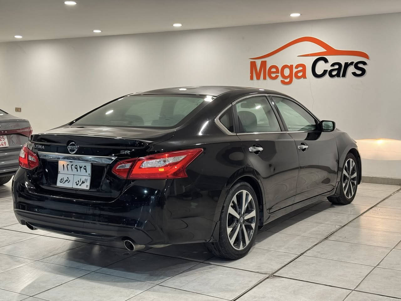 نيسان التما 2016 
ماشي 103 mi
مواصفات SR
الضرر ربع بوند 
السعر 115 مجال بسيط
***********
***********
