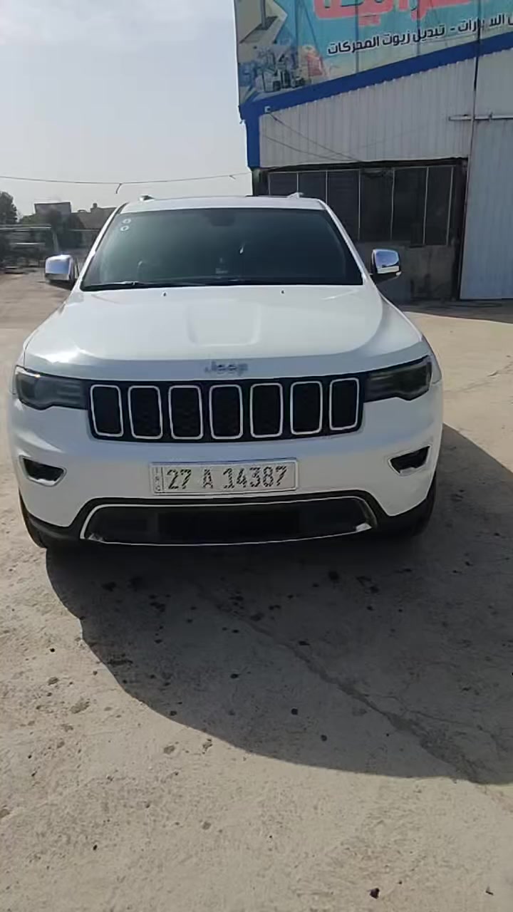 سلام عليكم بيع او مراوس جارجر اوباما… 
جيب لاريدو لمتد
22 اصل 18 ماشية 93 م 
تقرير السياره جاهزه مكينه مفتوحه مبدل بيه بساتم 15 يعني تستقبل بانزين عادي او محسن بكيفك رقم ذي قار باسمي  السعر 220  اي استفسار حاضر خاص او عالرقم ***********
