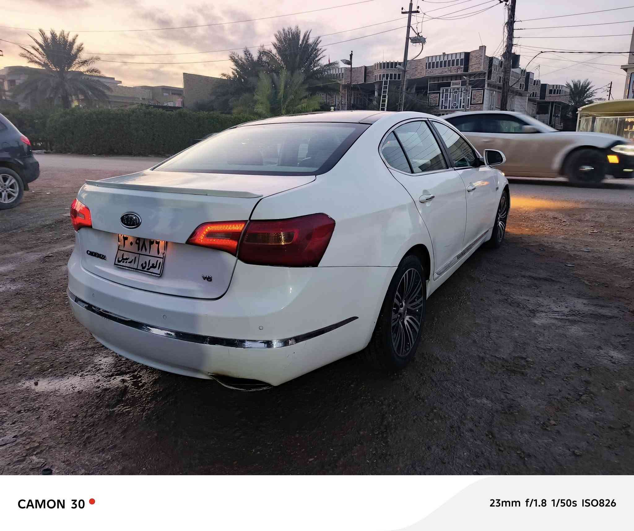 سلام عليكم
كادنزا خليجي
فول مواصفات 
موديل 2011 
لون أبيض
رقم شمالي أربيل 
 
مكينة مكفولة ماعدا الرواجز
كير مكفول 
تخم تاير جديد 
داخل عسلي وجوزي
بانوراما
كهربائيات جاهزة كل شي شغال
السيارة بيه طخات بصفحة السائق بابتين واكو طخات اتعهد من أي عيب بالسيارة. 
للعلم بأسم كردي من سكن أربيل موبايله مقفول
ابيع بدون مالك. 
اتعهد بكافة الأمور القانونية والرسمية ماعدا التحويل 
سعر الأدوات 
السعر  75 ورقه قفل قفل 
الاتصال على الرقم ***********
