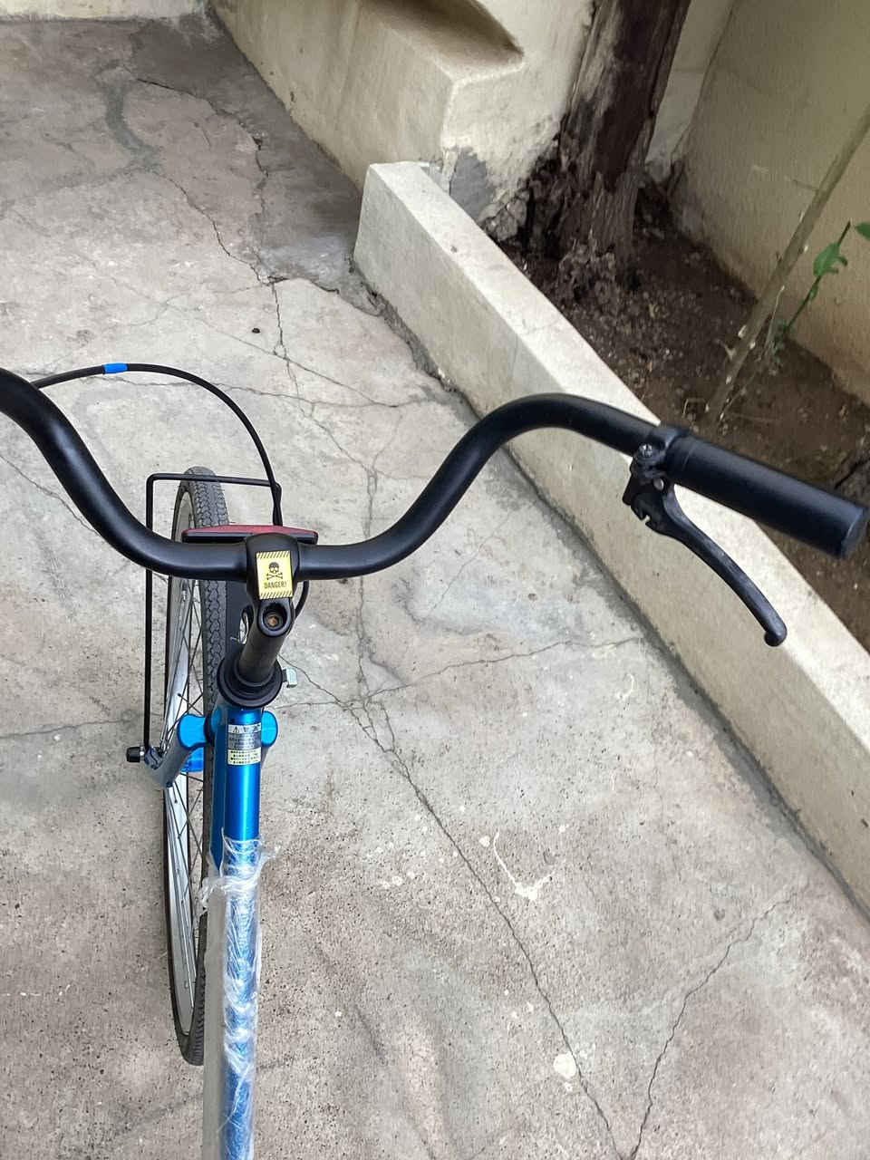 بايسكل للبيع جديد  شرط مستخدم أسبوع. سعر 135  وبي مجال


**إذا كنت صاحب هذا الإعلان وتريد حذفه لأي سبب، رجاءا أرسل رسالة إلى الدعم الفني**