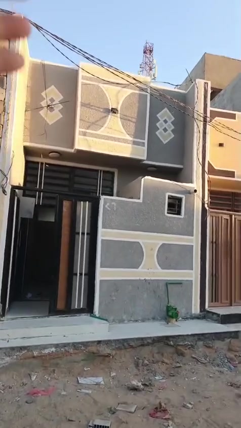 🏠 ،مكتب عقارات الوطن
✨دار للبيع مساحه 50 متر   طابق واحد قرب 
مجمع سيد اسماعيل السكني السكني السعر (26) مليون بناء جديد 
منطقه سكنيه تتوفر فيها جميع الخدمات  
يتكون البيت من غرفه وصاله ومطبخ ومنور وصحيات٢ وطارمة يبعد عن الإمام الحسين ١٠دقائق بلسيارة 
طابو زراعي قرار محكمه سند 25 
للحجز والاستفسار على أرقام ابو زينب العقارات والمقاولات العامه في كربلاء مستعدون الكافة البناء وترميم البيوت 
***********
***********
المجمع على طريق الزوار والمواكب
#عقارات
