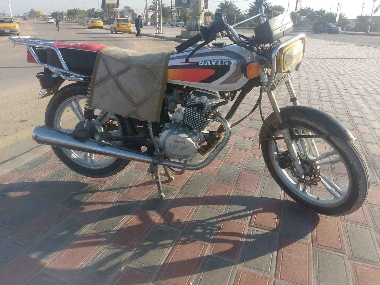 يا الله  سلام عليكم دراجه سيفان 21 طالعه بل 23دراجه فول نضافه اوراق سكنر من الشركه دراجه نكره سلف كهربائيات كله شغاله  او حلوه خير من الله  يحتاجله لا ستيك ولف فقط بلفين دينار مكاني كربلاء البراهميه قرب سيطره البراهميه سعر 400اوبيه مجال قليل شراي اتصل ***********
