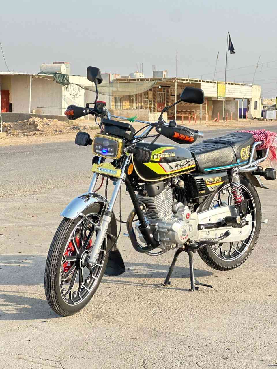 سلام عليكم شباب دراجة ساڤاني موديل 2025 نضيفة نقص شاشة تريدهة معدل شلعة مفولة اي نقص مابيهة محرك نضيف اوراق كاملة اصولية سعر 750 قفل مكان ديالى خالص فلكة المصطفى رقم *********** مستعجل اخيكم
