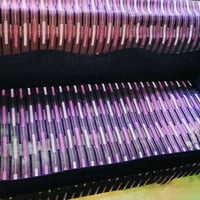 تخم مستعمل 2 قطع صغار وواحدة وسط و2 كبار وميز بلازما للبيع 07732207400