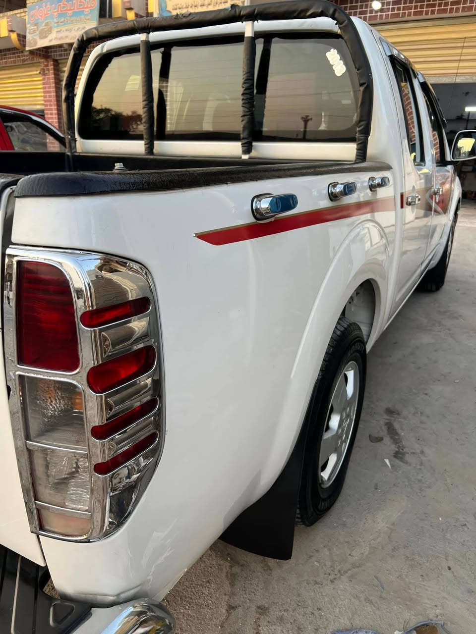 ‏سلام عليكم
‏من رخصة الادمن 
‏نيسان نيفارا موديل 2013 رقم واسط بإسمي إنكليزي كفالة عامة  هزة جديدة بشهر الثامن تحويل مباشر محرك وكير مكفولات لا تنقيص ولا تبخير صدر جديد تخم تاير ادامة كاملة منظومة البنزين راديتر جديدة  السيارة بغداد  السعر١٢٥ وبيها مجال    مال جيه للأستفسار الإتصال على الرقم ***********  الرجاء عدم التعليق الشراي يتصل فقط
