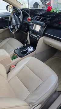 للبيع 🚗 كامري 2013 خليجي رقم سنوية جديد الضرر: قطعة صبغ باب وجمغ سايق ...