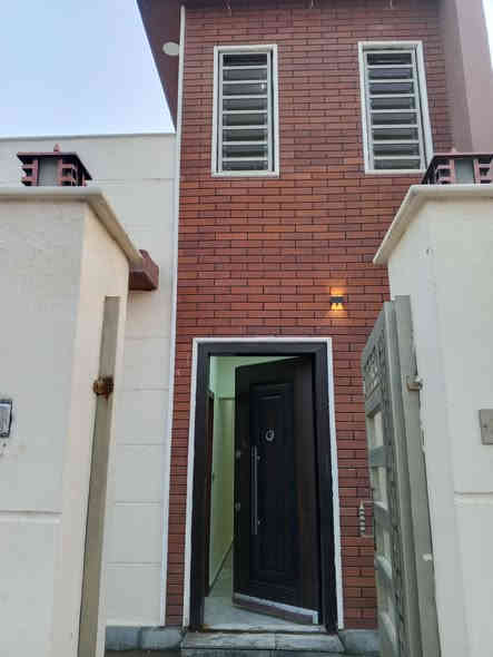 لام عليكم 
عندي بيت للبيع في مجمع الزيتون السكني في شارع الزيتون في ابو غريب ضمن شركة لوتكا رقم العقار 618 مساحة 252الواجهة 12.5طابق واحد ثلاثة غرف نوم وصالة وهول ومطبخ بي مبادرة القرض العقاري 125مليون مسدد منه 33 شهر سعره 295 مليون . مقدمة 187 مليون وباقي اقساط شهريا 548 الف 
للاتصال على ارقام  *********** او ***********
