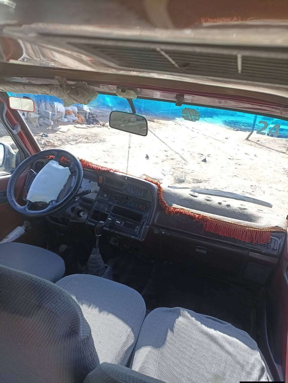 فتون للبيع بدون راعي مكينه وكير تعبانات ابيع هل موجود مكانها بناصرية الاسكان الصناعي سعرها 18 وبيها مجال /***********
