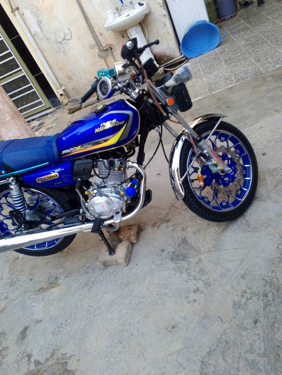 سلام عليكم دراجه نام برو للبيع محرڪ 200cc
دراجه مكفوله من كلشي شغل واطلع السعر 775
وبيه مجال حك الجيه مكاني ديالئ منصوريه الجبل
اتصل وادلل ***********
