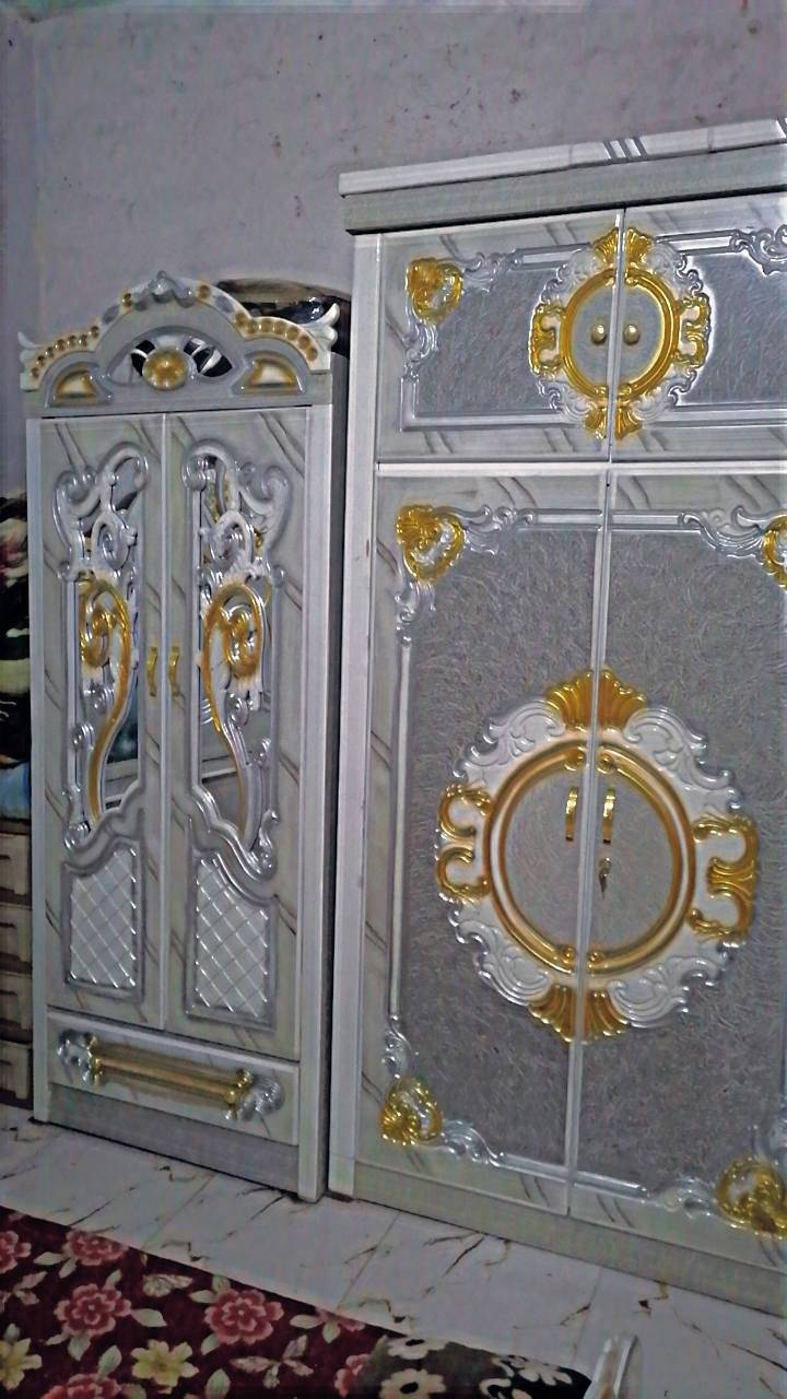 غرفه اخشاب للبيع مكان سوق الشيوخ
 7نيسان غرفه نصيفه سعر مليون او ميه او خمسين 
بيه مجال حك الجيه ***********
