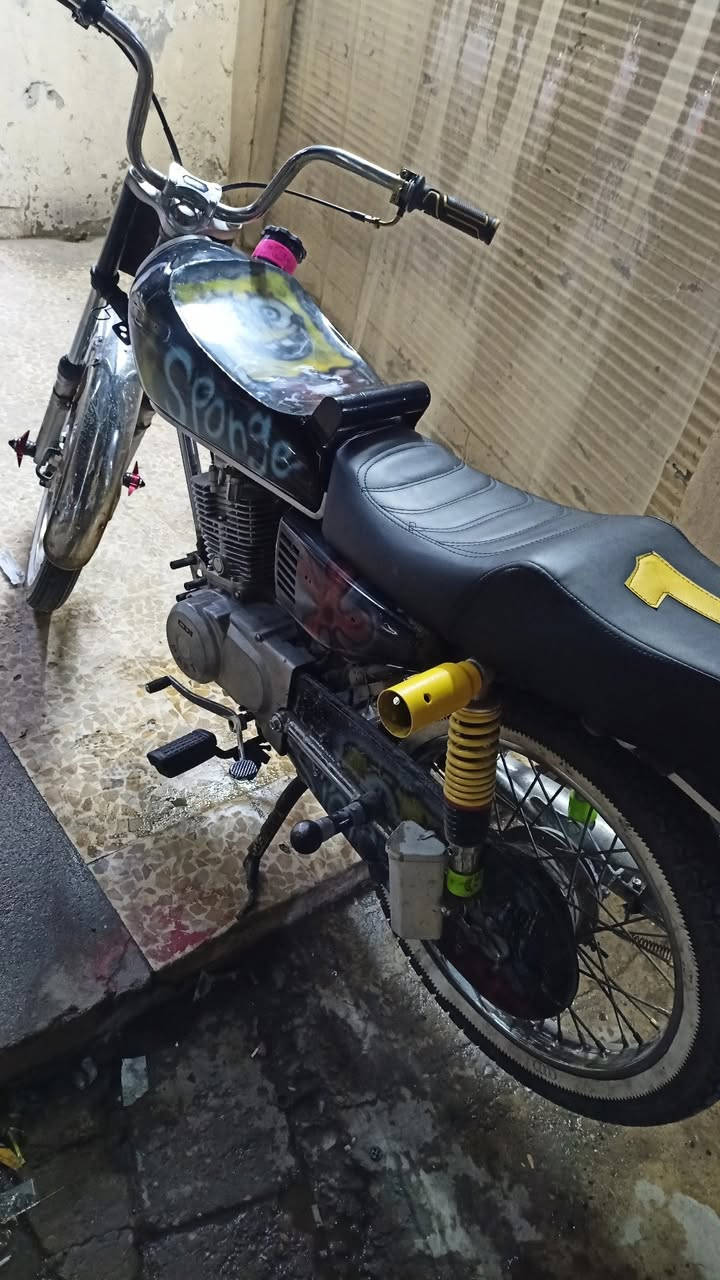 دراجه للبيع 📍
مكينه بارت سرحان الاصليه 
دراجه خير من الله شرط تحريكه ومعدل 🔥
سيت موشم دراجه مرتبه علا اخر حبايه 
سعر فقط علا هاذا الرقم 
***********
