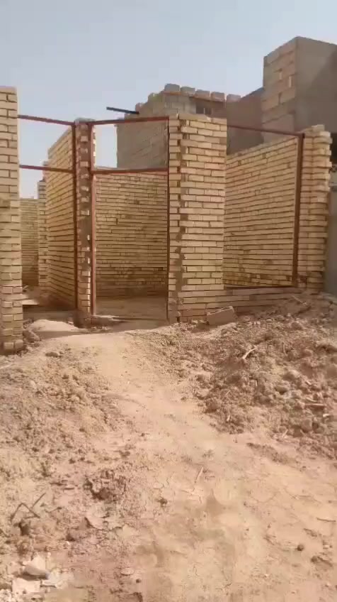 سلام عليكم للبيع هيكل السياسين الزراعي مساحته 110 متر كلش قريب على شارع الحولي السياسين ثاني فرع عن الشارع التبليط المواصفات داخل الفيديو الاتصال 
 ***********
***********
