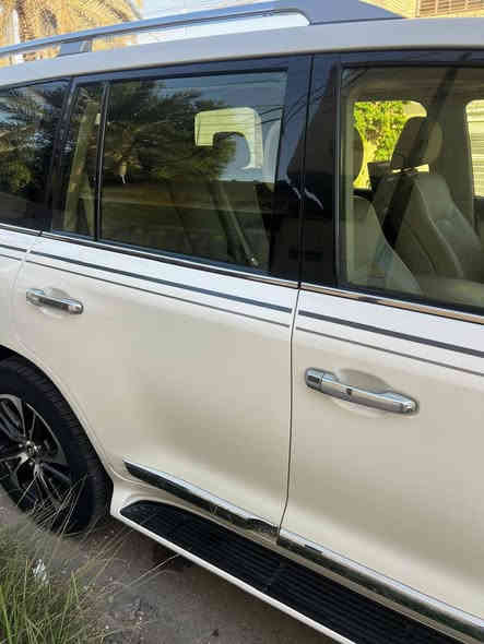 لاندكروزر موديل 2020للبيع ساز فول مواصفات جي اكس ار جديده ماشيه 80 للاستعلام الاتصال على الرقم ***********
