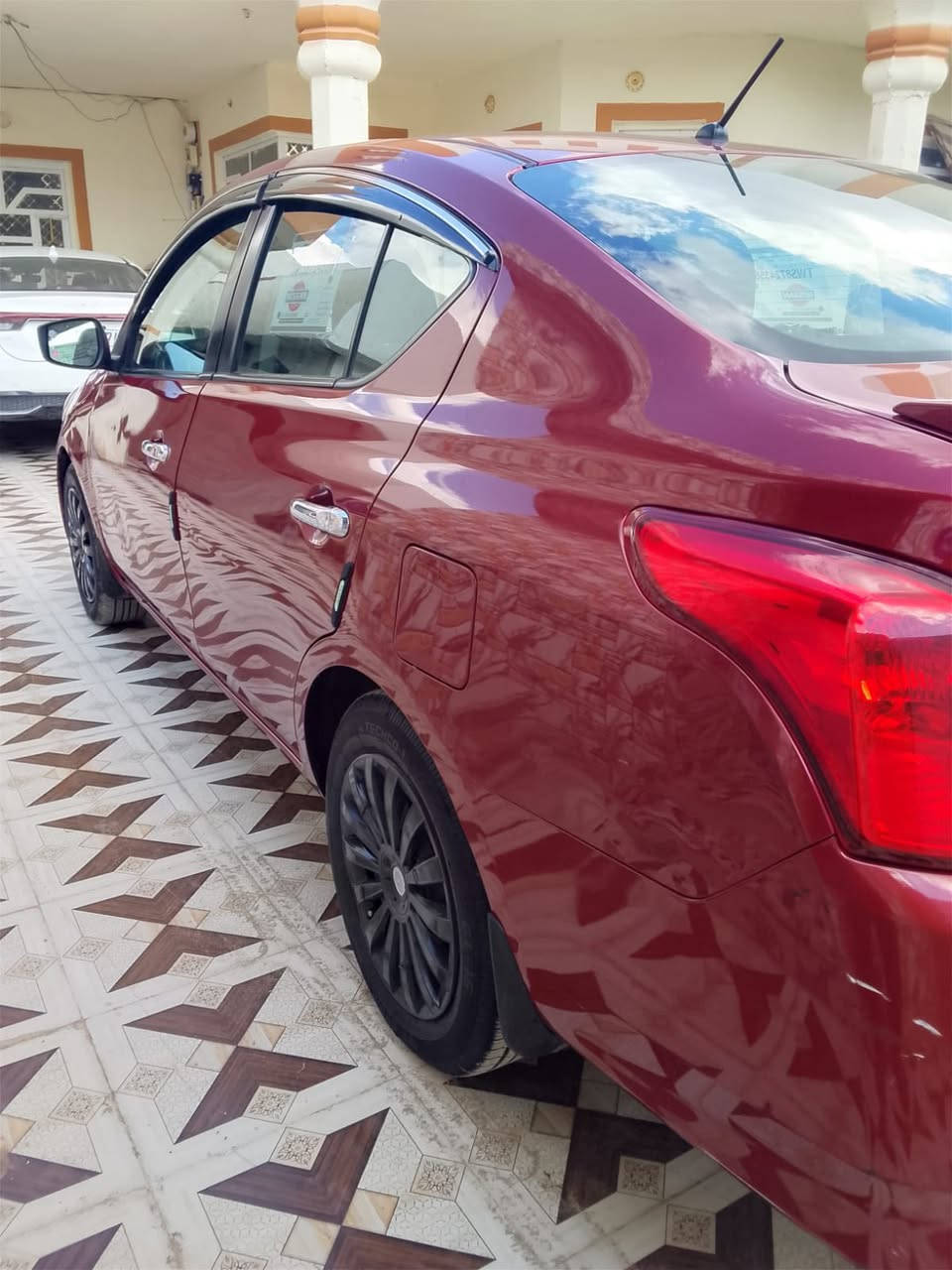 سلام عليكم
للبيع او مراوس نيسان فيرسا 2019 وارد 
رقم انبار انكليزي
ضرر جاملغ وبنيد فقط
كير محرك صدر شرط
سعر 100 بيها مجال
مكان السياره الضلوعيه
للاستفسار ***********
