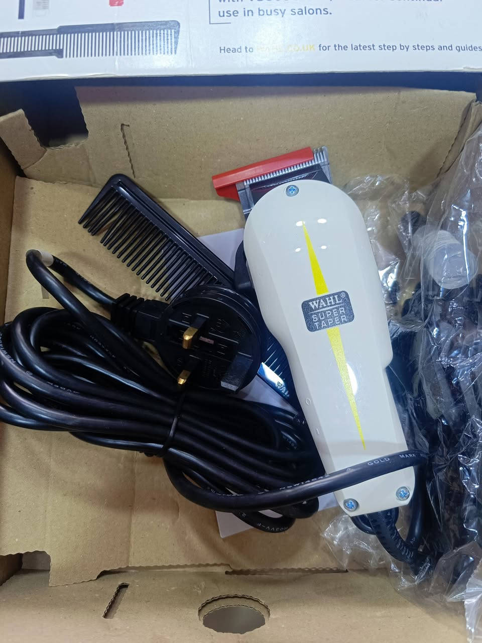 مكينة WAHL SUPER TAPER
جديدة اوربية 
السعر 75 الف
يتوفر توصيل لكل العراق


**إذا كنت صاحب هذا الإعلان وتريد حذفه لأي سبب، رجاءا أرسل رسالة إلى الدعم الفني**