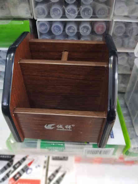 مقلمة مكتبية الحجم الكبير والصغير
مكتب الفيض لبيع القرطاسية واللوازم المكتبية والهدايا
قضاء النصر الصوب الكبير بالقرب من شركة الطائي للموبايل
للإستفسار الاتصال على رقم الهاتف
*********** او مراسلة الصفحة
البيع جملة ومفرد
