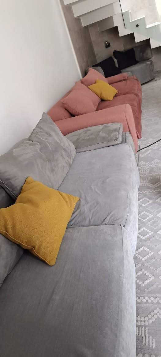 السلام عليكم تخم قنفات جديد 10 نفرات طبعا هو مغطاة والكراسي ملحقة دوارة والله سعرة ب3 مليون اشتريتة وهسة اريد ابيعة بمليون وربع وبي مجال و الشراي يجي ويشوفة نظافة مالتة واخذتة من مزاج سنتر


**إذا كنت صاحب هذا الإعلان وتريد حذفه لأي سبب، رجاءا أرسل رسالة إلى الدعم الفني**