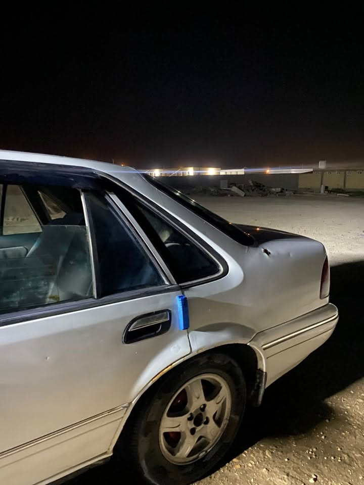 السلام عليكم
برنس فراشه موديل 96
محرك 2000
كهربائيات شغاله ناقصها مسجل وهالأمور 
الجامات ٣ كهربائي يشتغلن وعندك وحده من الوره ماعرف شبيها
مشروع وطني 
مثل متشوفون بالصور بالواقع احلا لان صورتها بليل 
كير ومكينه حلوات بس اللبس مالتها تعبان شويه يتبدل ب٤ الألف مافارغ جان بدلته 
سعرها ٢٣
رقم بابل مثل ماموضح 
ملاحظة: راعيها موجود وأعرفه ويحول مكانه بالسماوه تريد ادزلك رقمه وتروح تحول تريد اجي وياك وتحول وذا التحويل عليك فلوس التحويل ينزلن من السعر تريد اني احولها باسمي وبعدين احولها الك يبقى سعرها ب٢٣ بكيفك بعد … رقمي ***********
