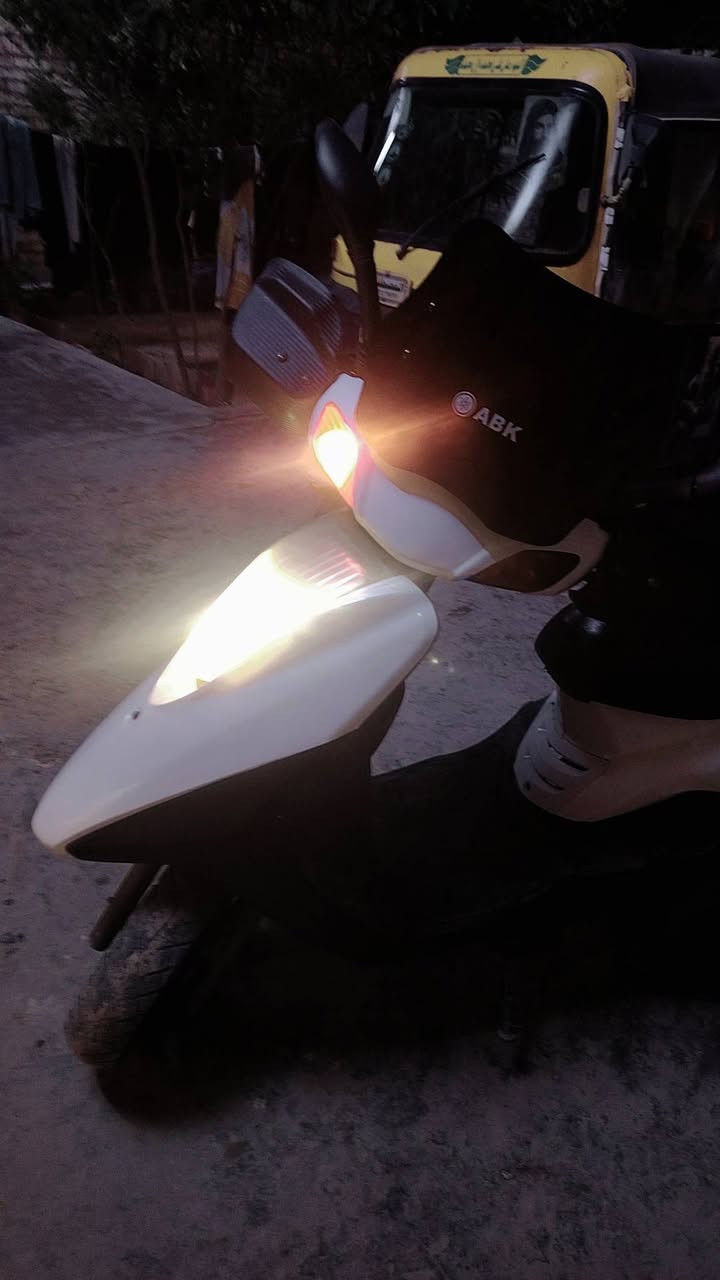 سلام عليكم ورحمة الله وبركاته
بريز للبيع محرك بعده شركه كفرات تبديل لجماليه دراجه ما تعبانه ***********موجود بس واتساب سعردراجه 750وبيه مجال كد جيه البكان حي النصر رشاد عادي راوس بدراجه
