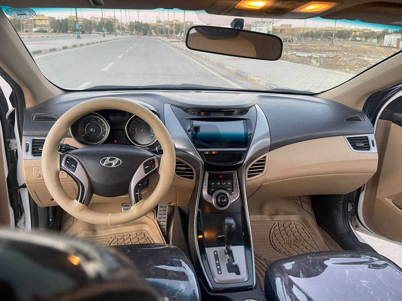 الانترا موديل 2014 خليجي فول مواصفات مكينه 2000 سنويه 27 كير مكينه مكفولات تبريد ثلج دوشمه جديده سياره 3 قطع صبغ ولباقي مكفول سعرها 114 بيها مجال بسيط ***********
