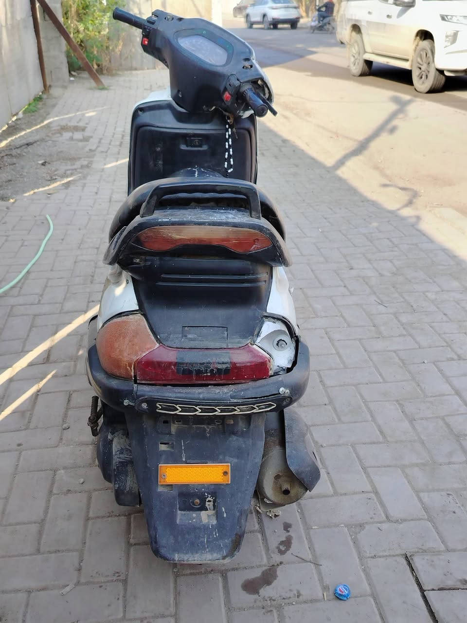 السلام عليكم
دراجه متروكه للبييع دراجه مكينه بلاديه وكفرات بلاديه مختمه سلف هندر لايتات سكنات  اي نقص ما بيه فقط الجامه مال اشاره اليمنه للتواصل
***********
