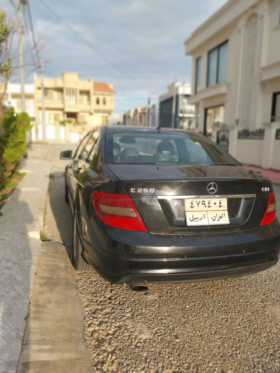 مارسيدس سي ٢٥٠ فول مواصفات بةس سلايد نية كيرو مةكينةكي بةتةية زور باك و خاوينة دوو بارجةي بوياغة بي دةعم و بي ليدرانة رقم موبايل *********** ناونيشان كوية كويسينجاك, أربيل
