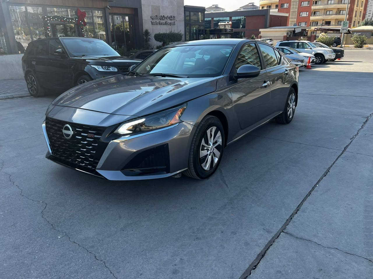 السلام عليكم 
نيسان التيما للبيع موديل 2023
قطعتين صيغ بدون دواخل إرباك ستيرن طاك مرجع سستم بيلادي بدون اي نقص بشرط ترقيم هزة وبراد جاهز 
مواصفات s 
تشغيل من بعد 
رادار امامي تحديد مسار شاشة كاميرة حساس جدا جدا نضيف سعر 140وبي مجال 
مكان سيارة كلار
***********
