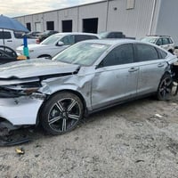 موديل ٢٠٢٤ • ماشي ١٥٠٠٠ • للبيع فقط