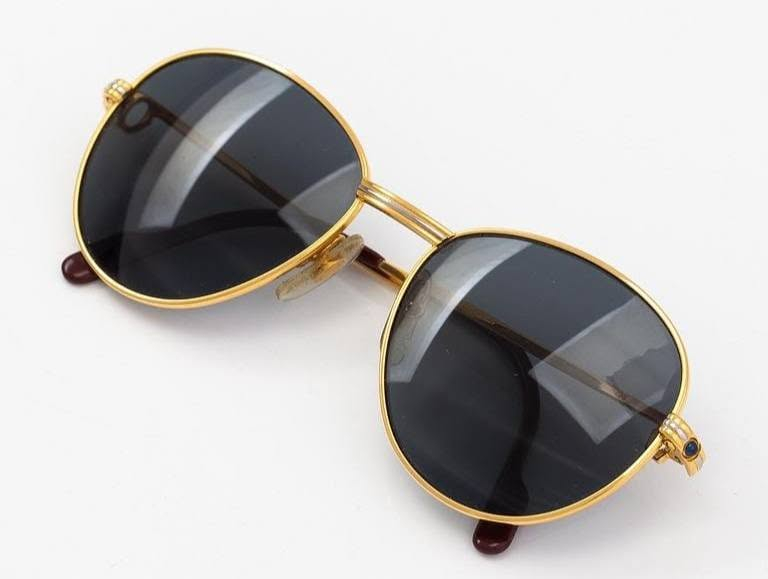 قطعة أثرية ثمينة (Vintage) من دار الأزياء الفرنسية الفاخرة كارتييه (Cartier)، وتحديداً من مجموعات الثمانينيات والتسعينيات مثل طراز   Cartier Vendome  العريق.💯💯💯💯💯لهوات جمع التحف التواصل على الخاص ❤️


**إذا كنت صاحب هذا الإعلان وتريد حذفه لأي سبب، رجاءا أرسل رسالة إلى الدعم الفني**