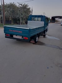 كيا ام عيون • ٢٠٠١ • رقم نجف انجليزي