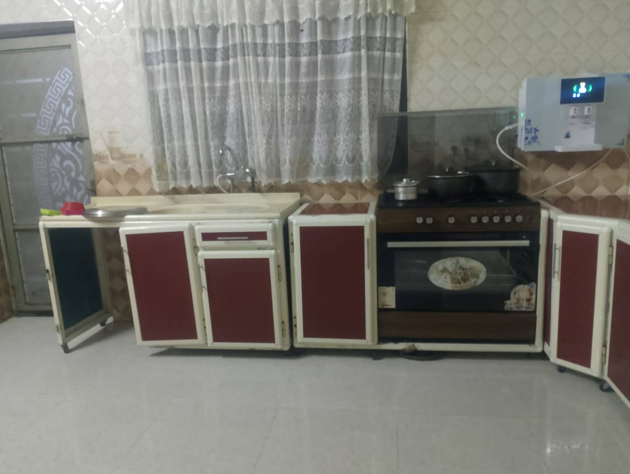 كاونتر تفصال البيع 450 وبي مجال


**إذا كنت صاحب هذا الإعلان وتريد حذفه لأي سبب، رجاءا أرسل رسالة إلى الدعم الفني**