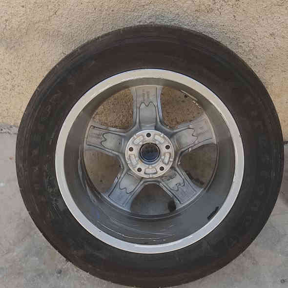 متوفر 
تايرات ويل جيب كومباس 
مال فول 
حجم 17////
60/225
تايرات جديده  امريكيه 
 العدد 3 تاير ويل

الاستفسارات ***********
