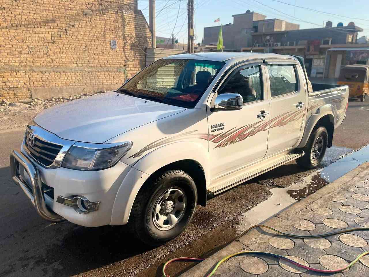 السلام عليكم تيوتا هايلوكس موديل ٢٠١٤ رقم بغداد مشروع وطني مكفوله عدا موضح بسونر ع كد شبر رقمي ***********
