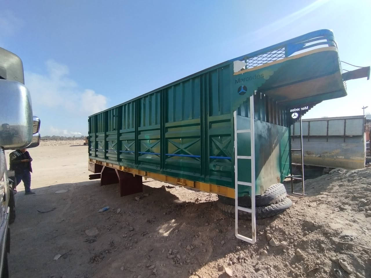 بدي اقجم ابو النجمه جديد كلش المكان النجف للاتصال على الرقم ***********. او ***********
