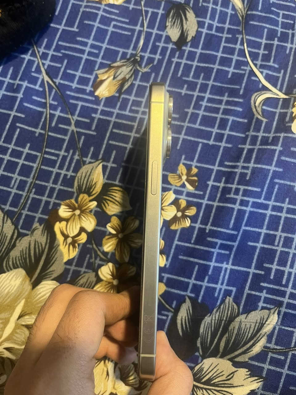 15 pro max
بطاريه 94 

الجهاز كلش جديد 

ملحقات غير متوفره 

السعر مليون و50 

للاستفسار *********** 

بغداد الدوره
