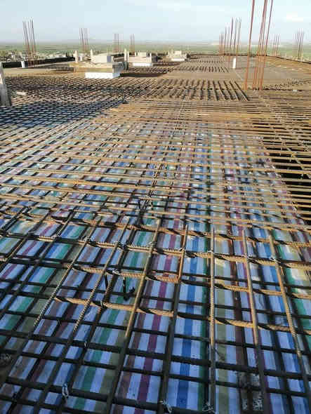 سلام عليكم حدادين تسليح نعمل جمع نواع تسليح بنايات رفات  مع كادر 20شخص  نخذ قطعي وعله طن   لي عده شغل فل يتصل     *********** بي واساب
