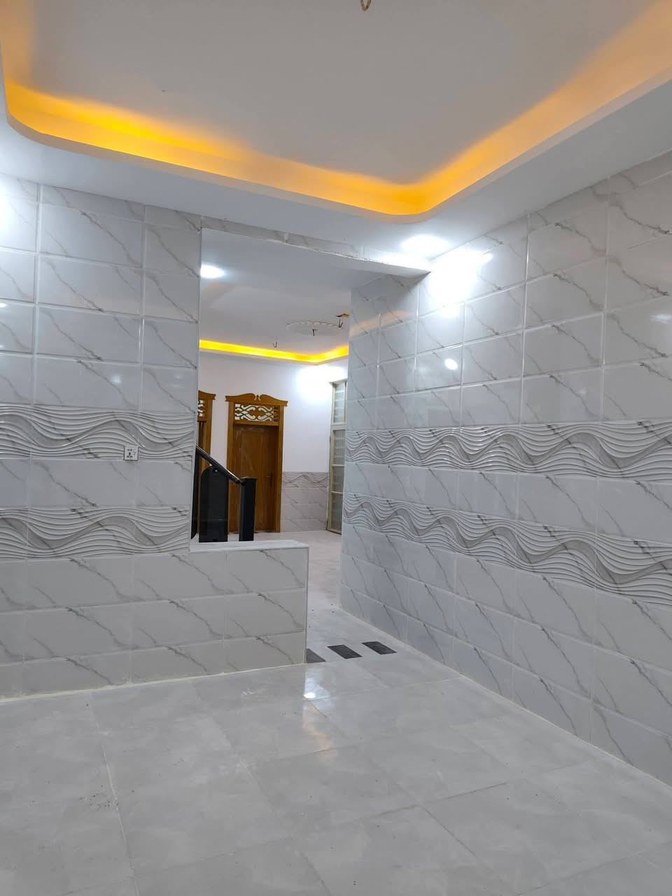 🏡دار للبيع اقصاد اقصاد 🏡
المساحة: 150 متر مربع

✅ #طابو_زراعي_سند_25_أقرار_محكمه

مقدمه 40مليون والباقي كل شهر ٥٠٠الف والسعر الكلي 70مليون مع المجال 

الموقع: النجف شارع الصب عمود 317 #ألخط_ألاول

مواصفات البناء:

غرفتين نوم وصاله ومطبخ واستقبال حمامات داخليه وخارجيه وكراج 

بناء مرتب (أساس + سقف كونكريت + طابوك)

أرضية بورسلين أبو الـ 60

الخدمات:#بعد_عن_سوق_100م

ماء كهرباء مدارس سوق تبليط مولد

اتصال

*********** او واتساب
