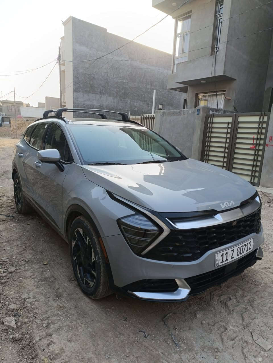 السلام عليكم و رحمة الله 
سبورتج برستيج فول مواصفات 2024 رقم بغداد ماشية 10الاف (كم) بدون إرباك بدون تبديل فقط صبغ بالصندوق صور الحادث و قم الشاصي ضمن الصور مكان السيارة بابل / ***********
السعر 248
