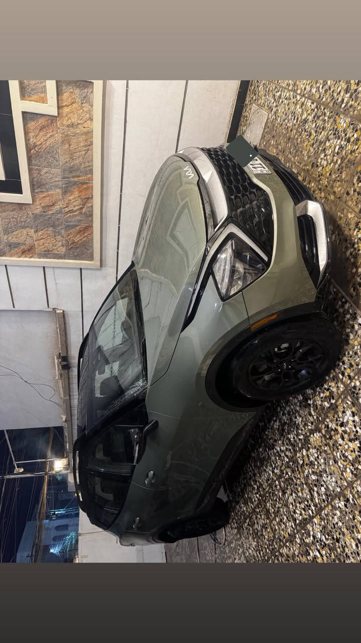 السلام عليكم
كيا سبورتج فئة X-Pro
موديل 2023
سياره نظيفه حيل ومابيها صبغ بس باب صندوق من امريكا 
ماشية 51 ميل 
السياره بيها بارد 
موجود رقم شاصي وتجيك لصور 
السعر 212
***********
