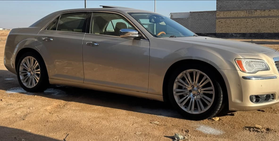 سلام عليكم حديدة ادوات اوبامة 2013 خليجي كفالة كص سياحة فتح سيارة كلش جديدة كفالة من الكص والضربة ***********البصرة
