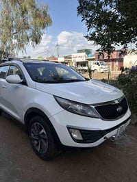 سبورتج ٢٠١٢ المواصفات نص فول  السياره خليجي مابيه أي حادث وصور السونار...