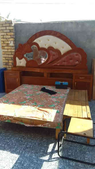 غرفه البيع 6 باب درجه اولي
العنوان ميسان قلعه صالح
مكلف بل نشر
الاتصال ***********
