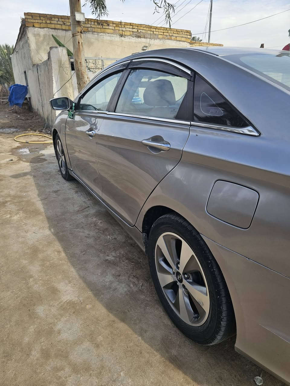 سوناته موديل ٢٠١٤خليجه مكينه دوش ٢٠٠٠ جاهزه حداديه مكينه وكير جدد كهربايات شغاله كله بيه كصه جنطه البيع او مراوس بكوري السعر ٥٨ وبيه مجال العنوان ناصريه 
***********
