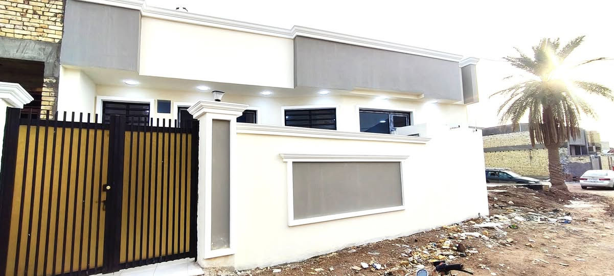 دار للبيع طابو زراعي سند 25 مرقم من قبل البلديه كوت حي الحكيم نزلت على قريب قرب الكورنيش بناء طابوق مساحه 160 يتكون من غرفتين نوم مطبخ استقبال هول السعر المطلوب 73وببه مجال للشراي 

الاستفسار مراجعه مكتب دلالية حسن البيضاني  رقم المكتب ،،،،***********
عنوان المكتب حي لحكيم قرب سيطرة القديمه للاعلان عن عقاراتكم  أو المراسلة على الصفحة أو إرسال 
العرض ع الواتساب  
ليس لنا الحق برفع سعر العقار أو خفضه عملنا يختصر على تقديم أفضل الخدمات العقاريه وترويج العقارات ونشرها ع مواقع التواصل الاجتماعي على حسابي الخاص على الفيس بك توجد مجموعة عقارات تجارية سكنية دوانم زراعية مستعدون بيع وشراء العقارات نستقبل كافة العروض الزراعيه والطابو في مدينة الكوت
رقم المكتب          حسن البيضاني.      ***********
