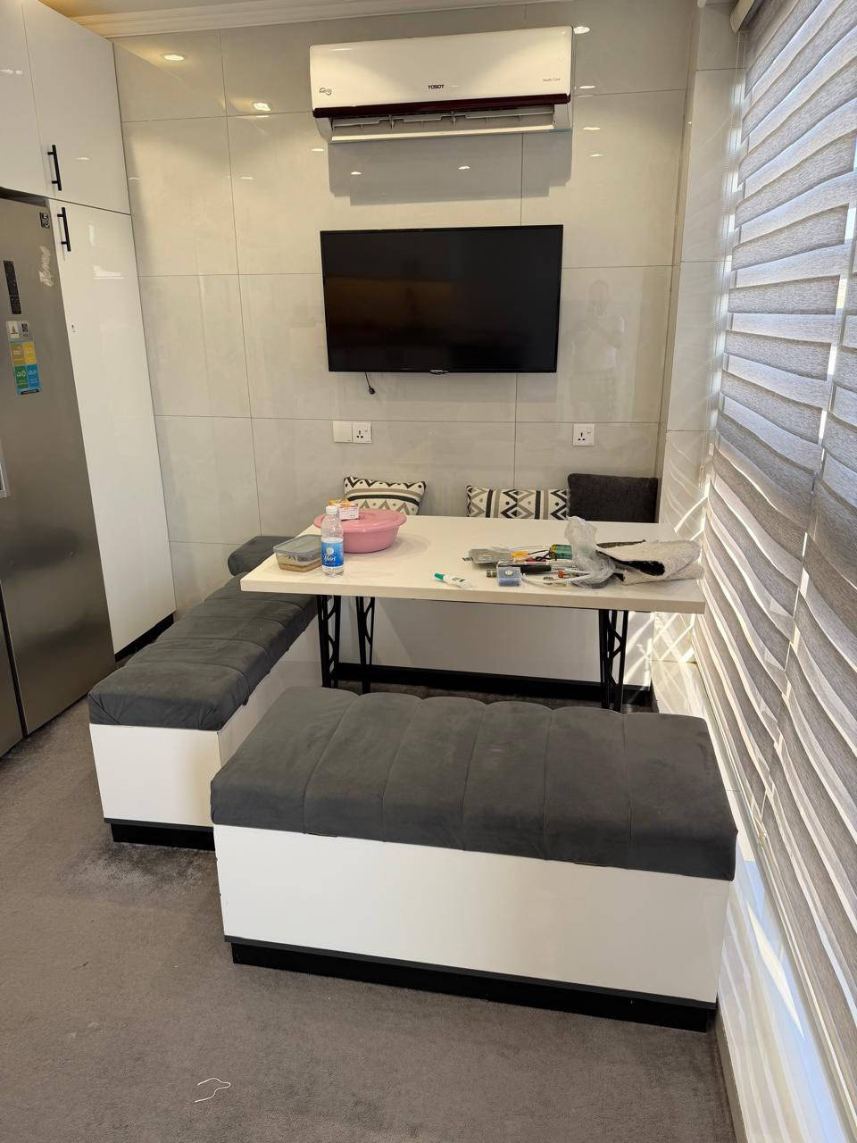 السلام عليكم كاونتر للبيع حي الجهاد او حي الفرات خدمي المطار القنفات الي مع الميز كلها تنفتح وتصير خزن الكاونتر مع القنفات وميز الطعام مليون ٣٠٠ والثلاجة ٨٠٠ جديده والفرن ٥٠


**إذا كنت صاحب هذا الإعلان وتريد حذفه لأي سبب، رجاءا أرسل رسالة إلى الدعم الفني**