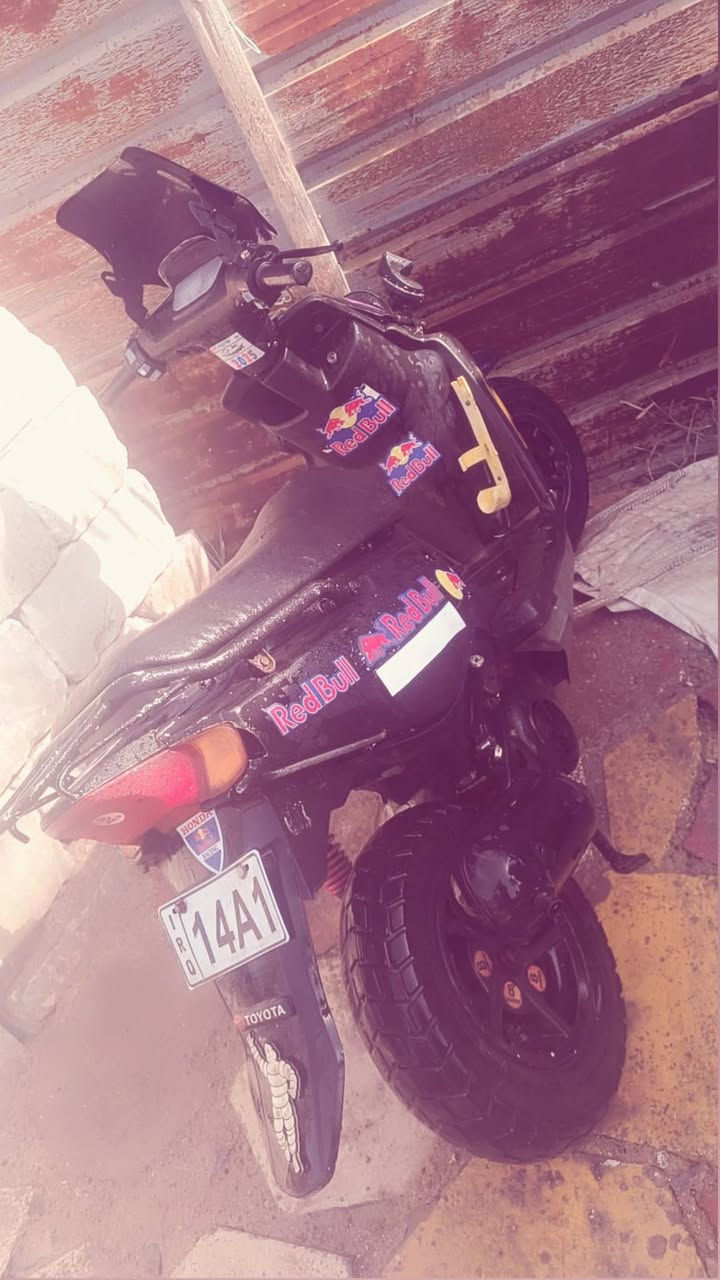 دراجة سكنس جبلي. دراجة عداد 140 نضيفة شرط لفحص مكينة ناعمة. وشلعة وبطناش  وشرط لفحص كهربائيات شغالة  دراجة كاملة  سعرها 650وبيهة مجال مكاني كرمة علي شراي خابرني وتساب ***********  عل رصيد واكف لخط  بس وتساب
