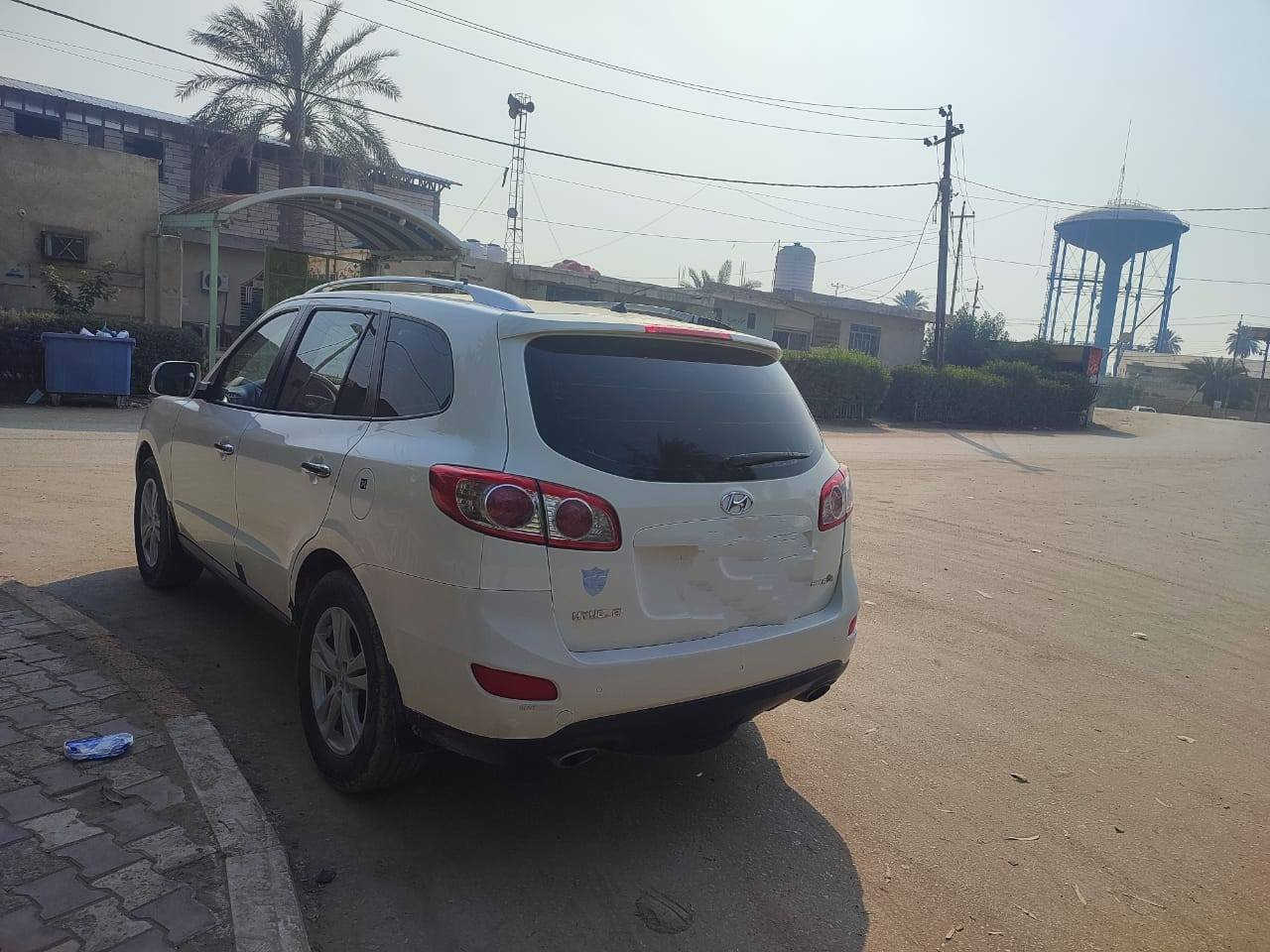 سنتافيا 2011بابل باسمي خليجي مكفولة كفالة عامة بيها جاملغ امامي رش بدون فتح اثر شخط فقط والباقي كفالة عامة سونار جديدة بمعنى الكلمه مكينة وكير وحدادية وتبريد تخم تاير جاهزة للأخير السعر 115بابل الهاشمية قرب المستشفى..فتحة شغالة وظع الشركة السيارة ***********
