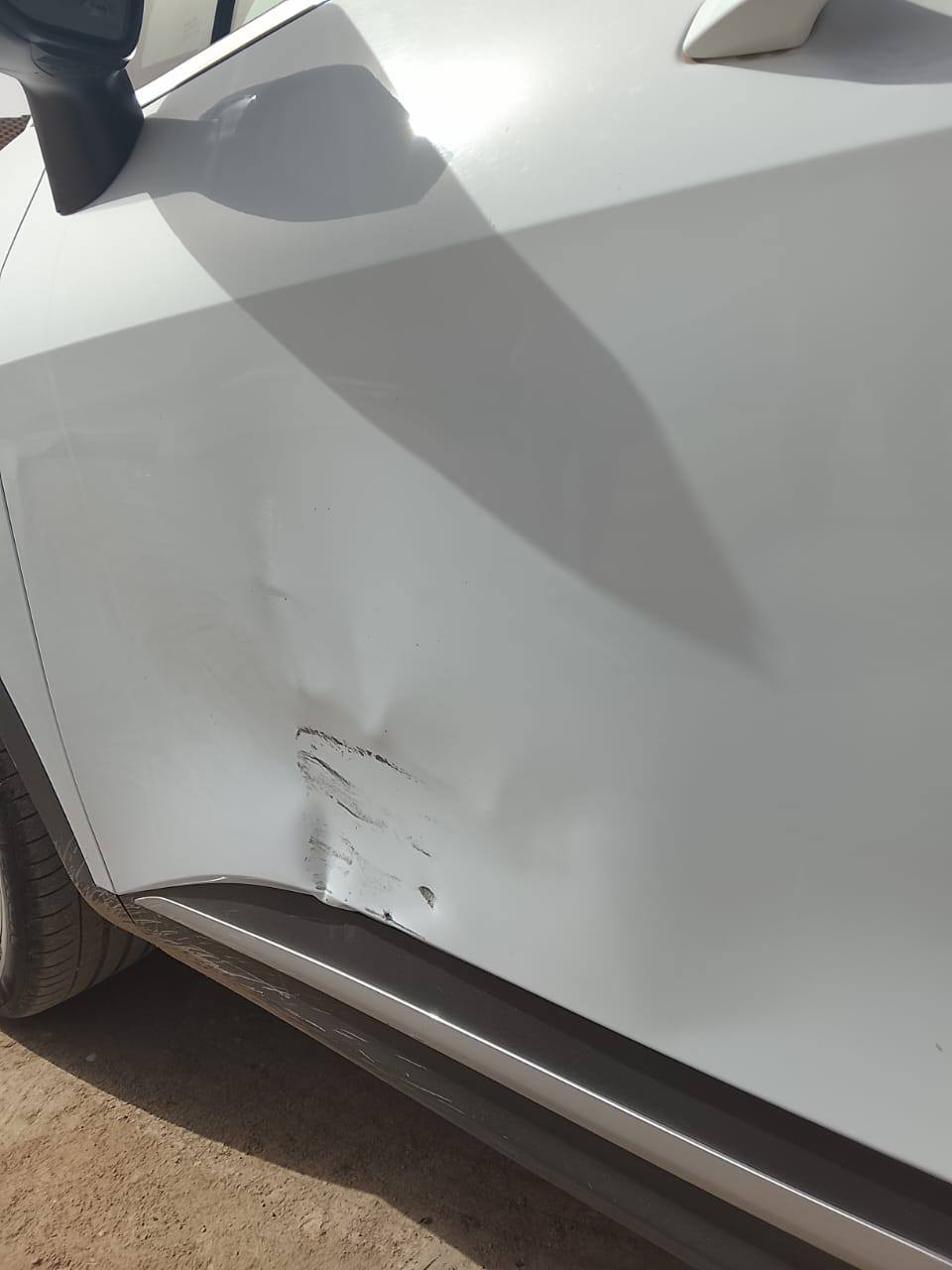 سلام عليكم
سبورتج خليجي مديل2025 رقم بغداد بأسمي

السياره كفاله عامه عدا هاي الضربه بالباب مال السايق 

اليوم انطخت عندي السياره ماشيه 9000

السياره بعده بالضمان تبديلات الدهن مامخلصه 

رايده 230 وبيه مجال كلش بسيط
للاستفسار ***********
